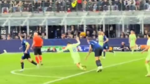 Acerbi deserved a straight red card here.