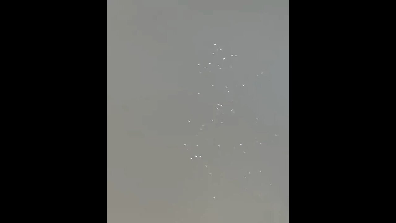 Multiple objects seen in sky