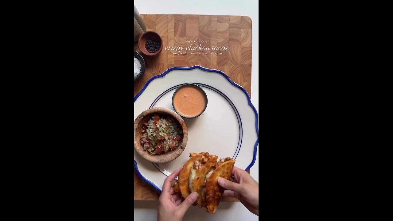 #indian crispy chicken tacos 😋 😍