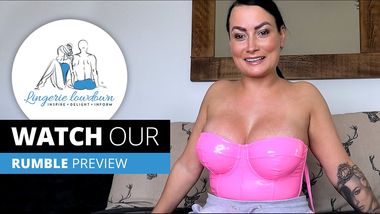 Kelli Smith reviews ASOS Fuller bust PU vinyl corset