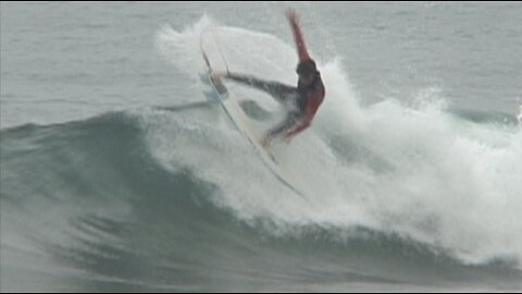 The Trestles Tapes: pre game warm up (Sept., 2006)