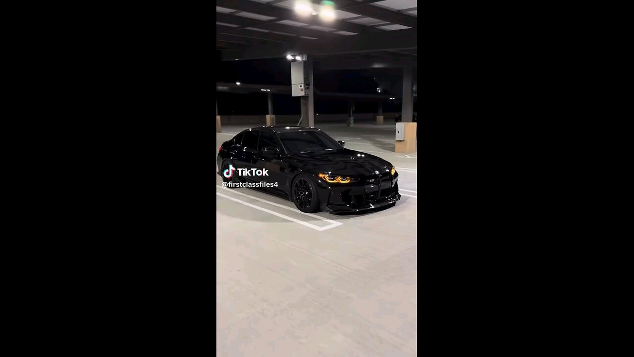 BMW M4😎