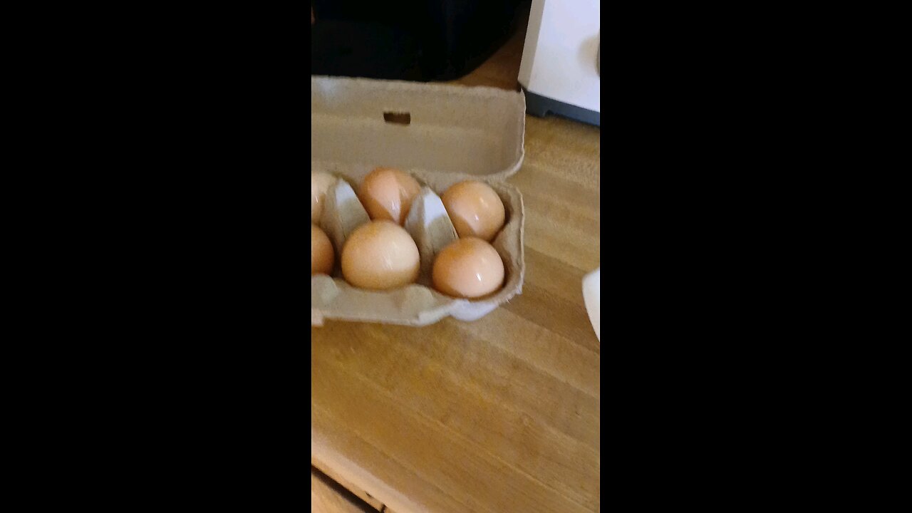 Frozen eggs