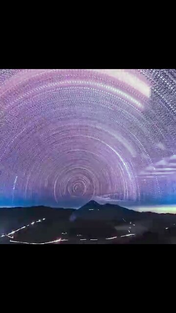 A Stunning Time lapse View Of The Firmament