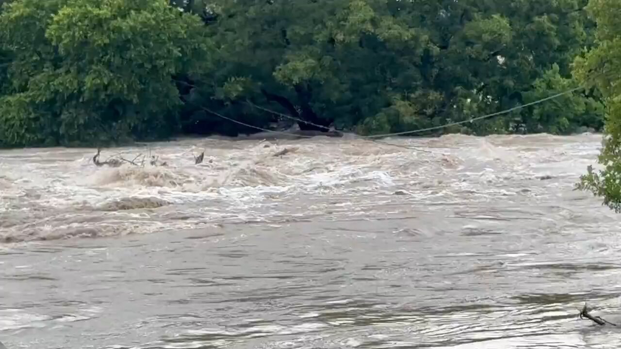⚠️ KERR COUNTY, TEXAS FLASH FLOOD WARNING! 🚨 LIVES ARE AT STAKE in this NIGHTMARE! How many more