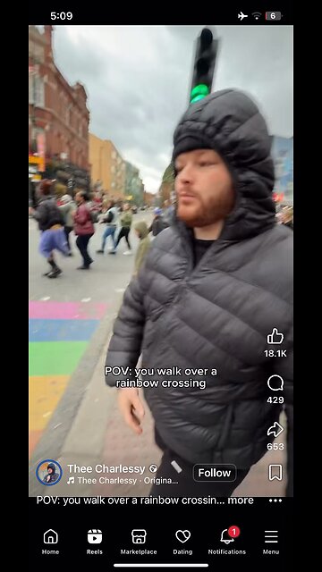 Thee Charlessy : lbgt pedestrian walk