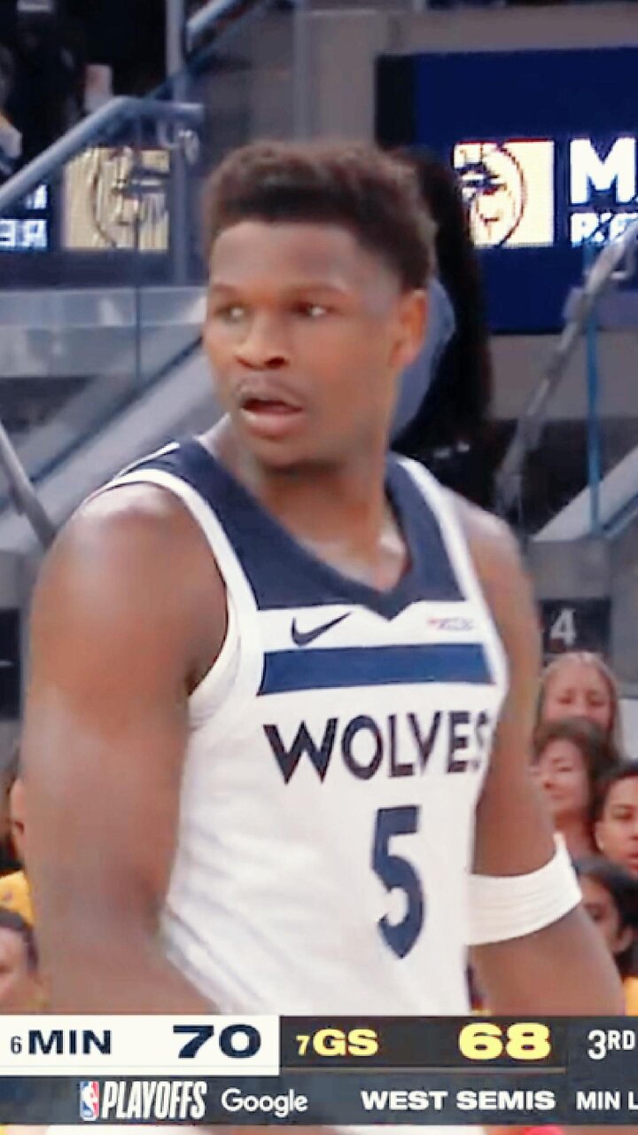 🚀 Anthony Edwards Slick Decel on the And-1 Try! 😮‍💨🔥 | Clutch 2-Pointer