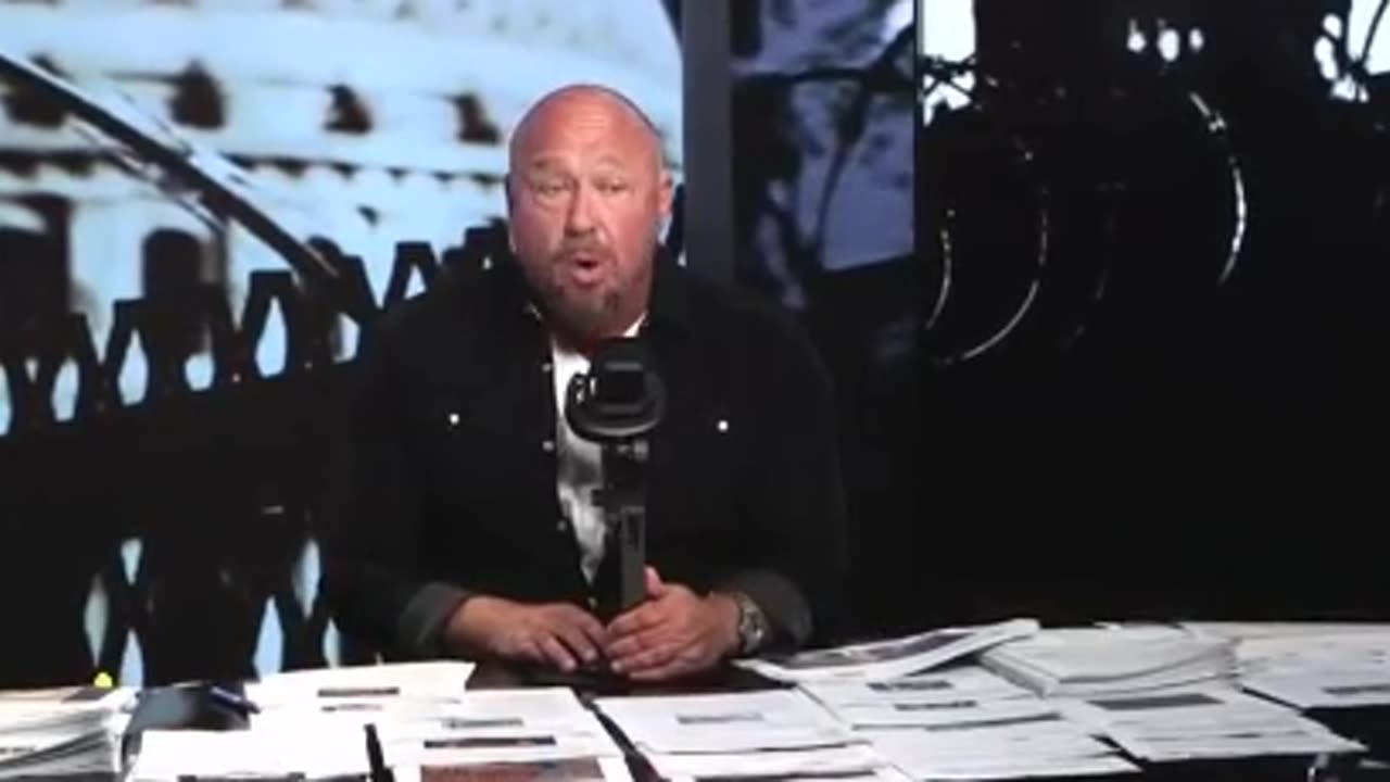 Alex Jones Enlightening us all with Truth