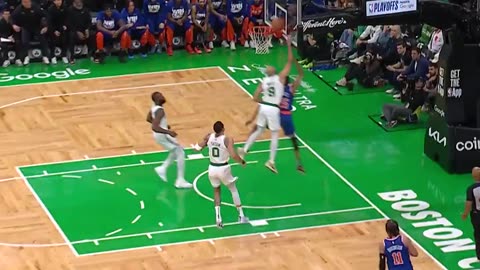 NBA - D-White chasedown swat early in Game 1! 📺 NYK-BOS