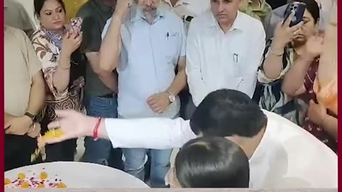 Pahalgam Attack Wife Of Lt Vinay Narwal Says Don't Want People Going After Muslims & Kashmiris