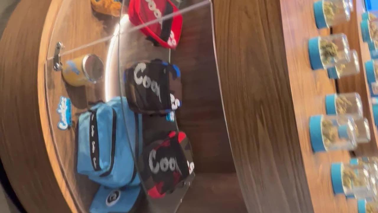 Buying vvheed NYC flavorz 🙌