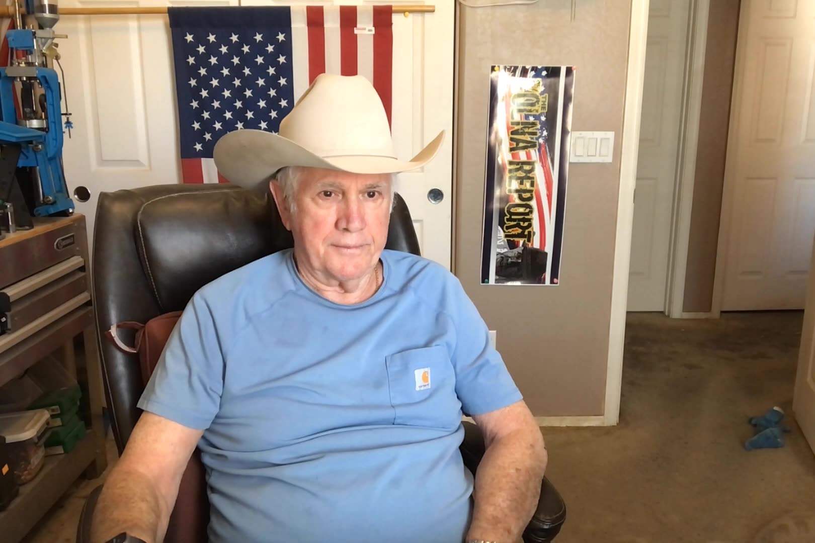 Qantas Flight 72 Almost Crashes Due To Software Bug!