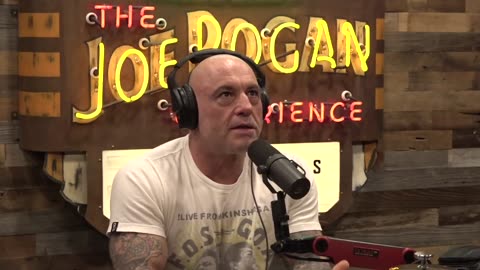 Joe Rogan, Aaron Rodgers Cite MRC Study Finding 96% Negative Coverage for Elon Musk