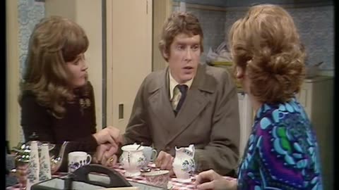 SOME MOTHERS DO ; AVM S01E01 - The Job Interview