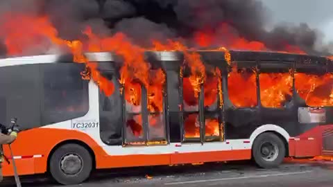 INCENDIO DE TRANSCARIBE EN LA AV. SANTANDER