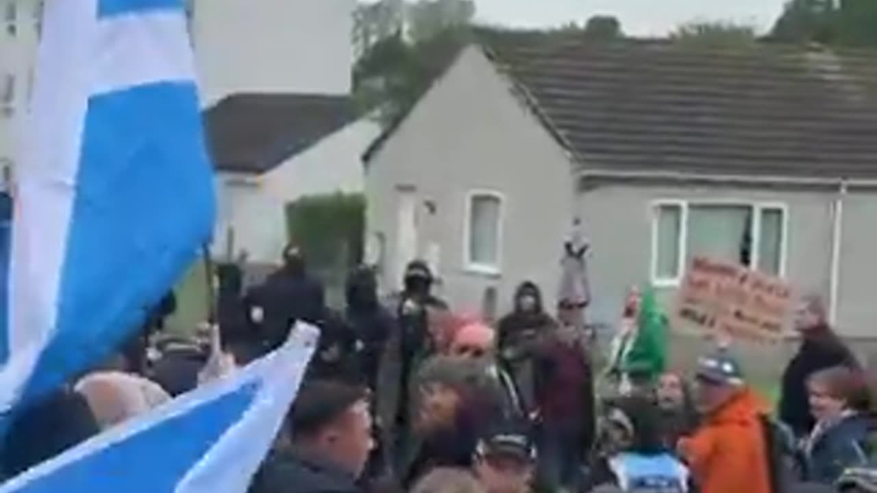 Student accommodation in Dundee will now accommodate illegal male migrants. Dundee citizens protest