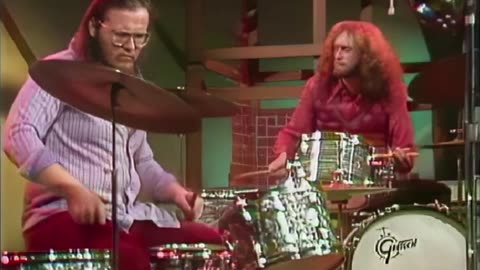 Rockin' Down the Highway - The Doobie Brothers (live)