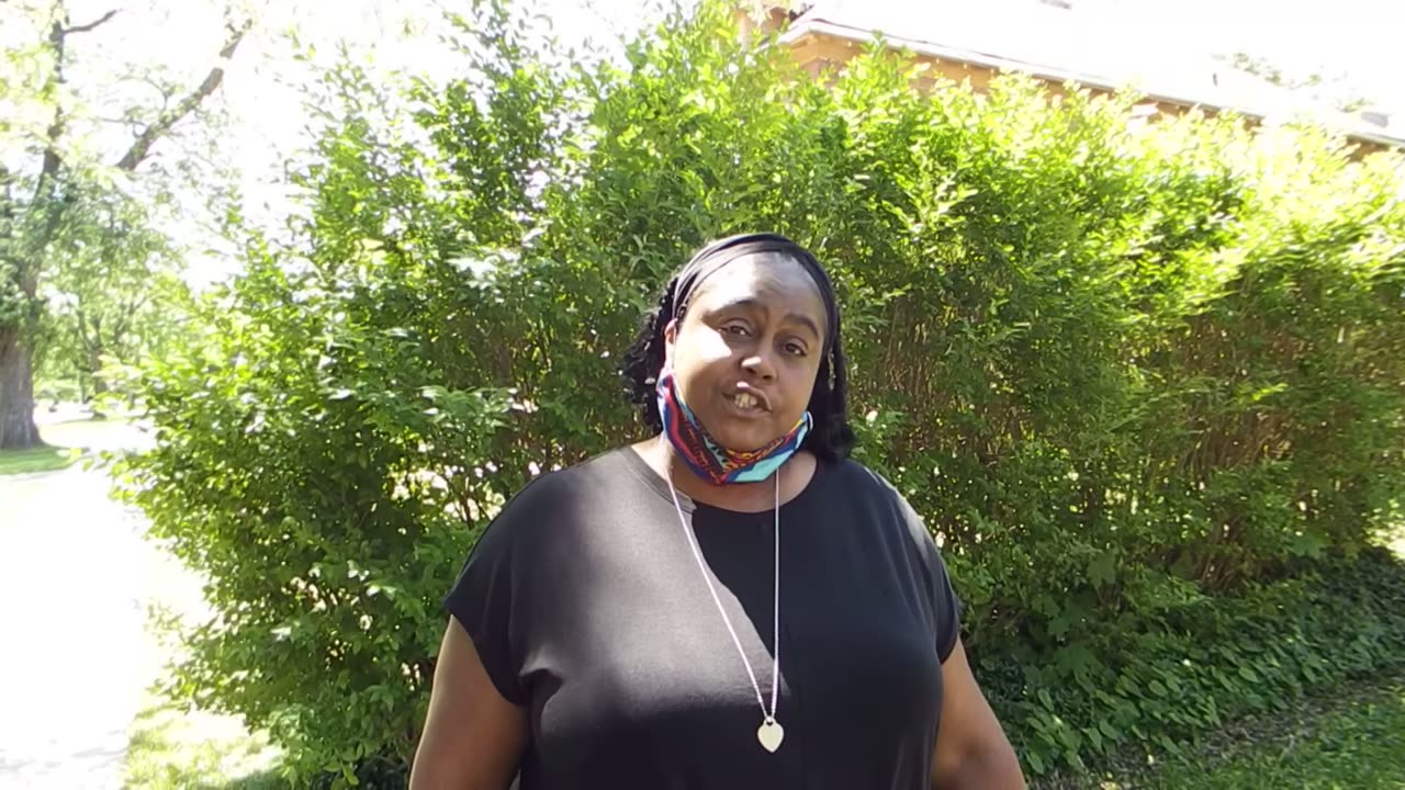SHEA SHOW BLOOPERS WITH LATRINA ON THE SHEA SHOW(1)