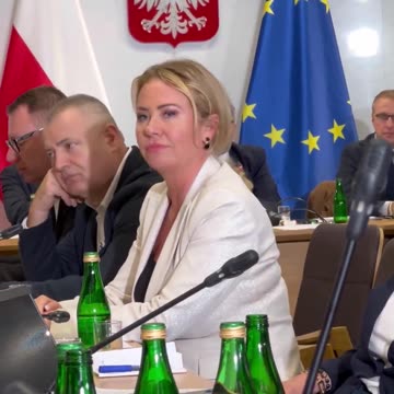 Poseł KO @BodnarIzabela 🤮🤮🤮