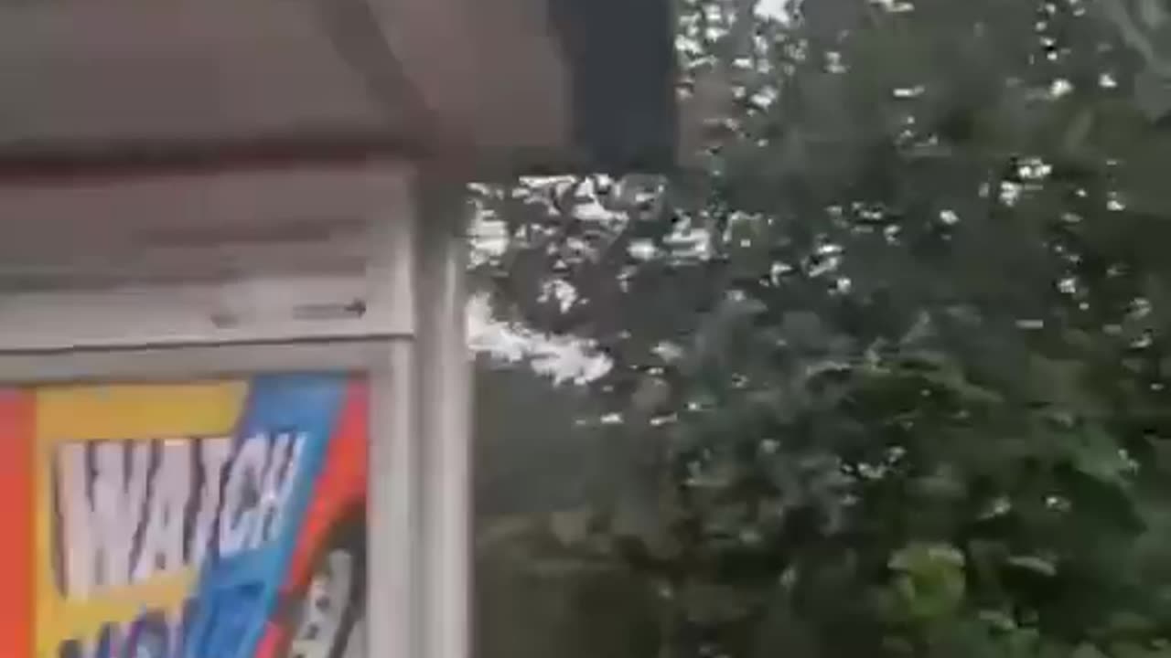 Bus in India OOOPS London