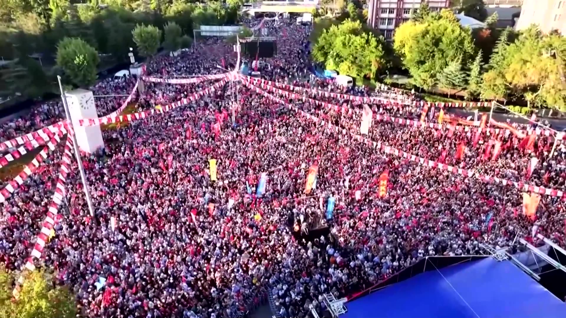 Tens of thousands protest in Ankara against opposition crackdown