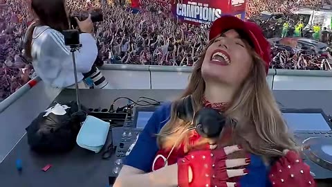 🎥 ¡Las caídas más divertidas en la fiesta del Barça! 😂🚨