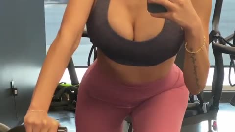 Mia Khalifa Took the resistance springs