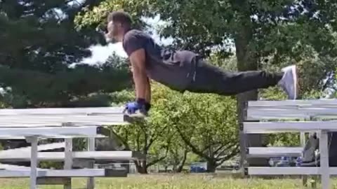 Bruce Lee Plank Hold 90 Degrees