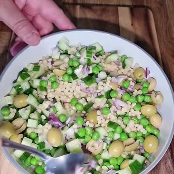 Spicy chicken and couscous salad