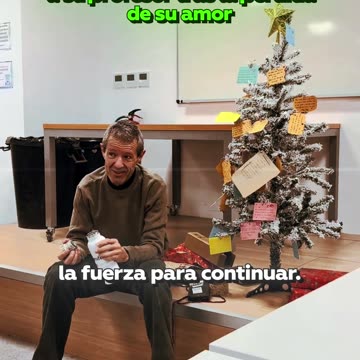 Estudiantes muestran apoyo a su profesor con emotiva sorpresa