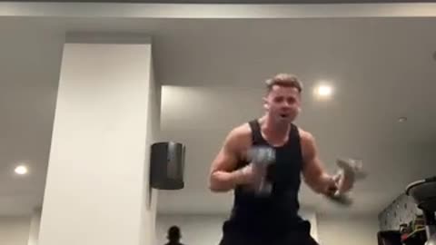 💪🏼 Workout Gone Wrong! | FunFM