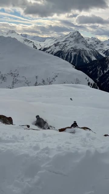 Friends' Mountain Photoshoot Goes Wrong