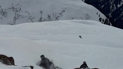 Friends' Mountain Photoshoot Goes Wrong