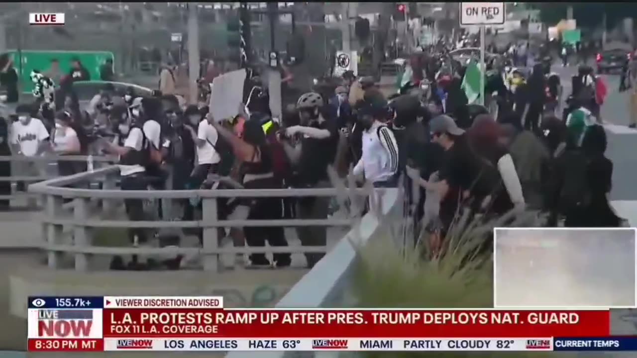 Anti-ICE Protesters Throw Large Rocks At Cops In L.A.!