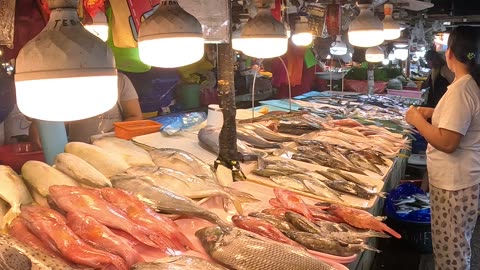 Nothing Beats Fresh Fish at a Local Market in the Philippines 🇵🇭
