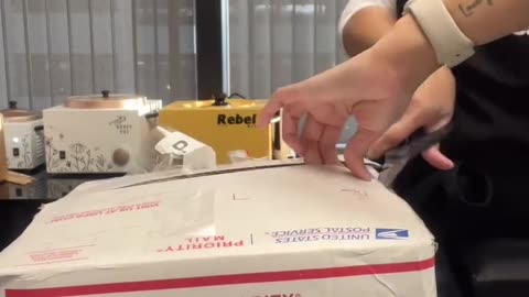 📦 Unboxing Sexy Smooth Tickled Pink Hard Wax | @blackbeauty_esthetics | Must-Have for Estheticians!