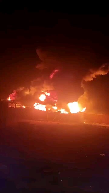 A large fire broke out at a chemical plant in the "Akhijan" Adrashahr (Adrashahr) - Northwest Iran