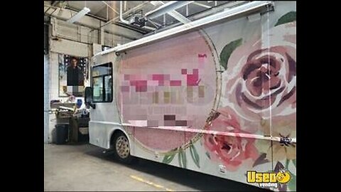 2003 Freightliner Custom Charter Winnebago Mobile Girl Party Bus Princess Party Beauty Studio