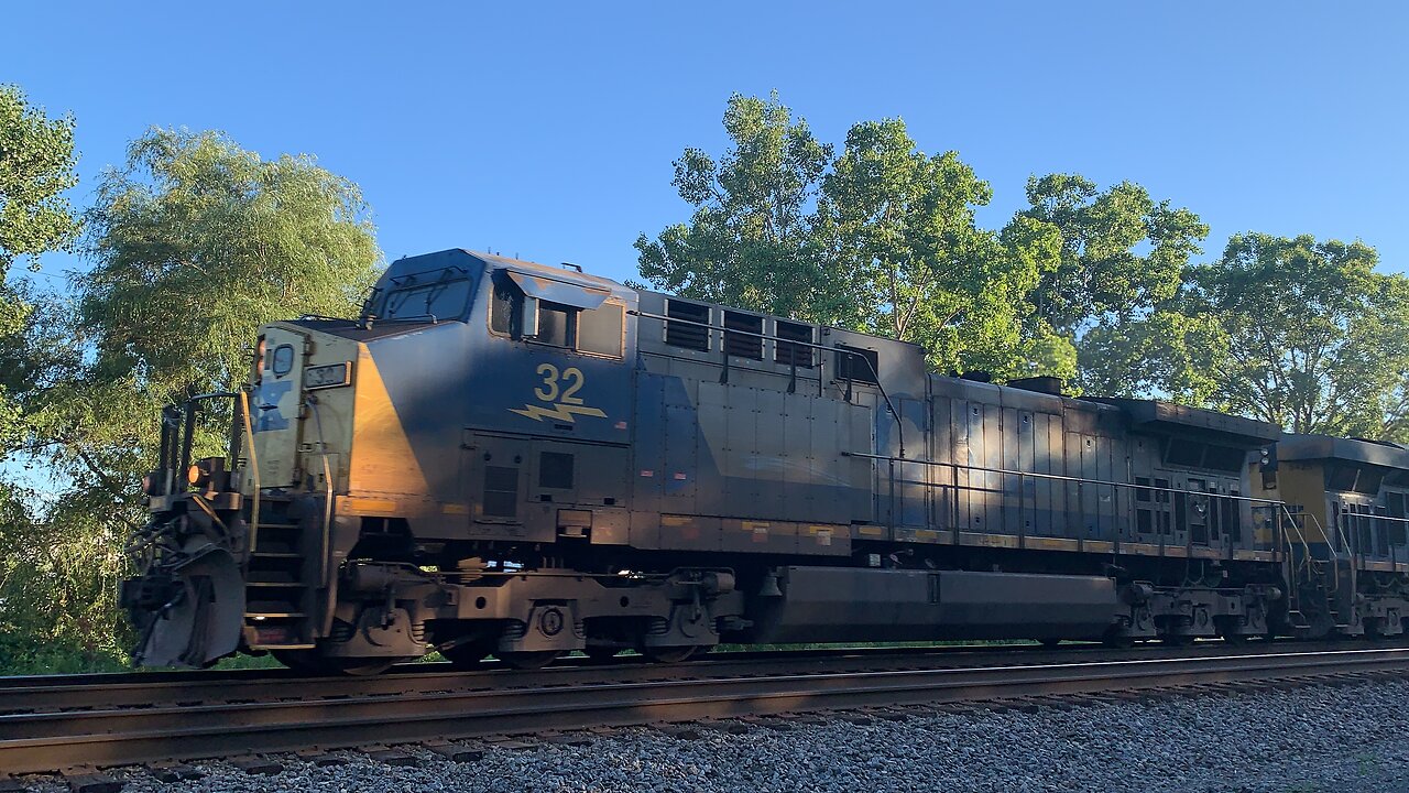 Lightning Fast CSX Train part 24 Shadow Dancer
