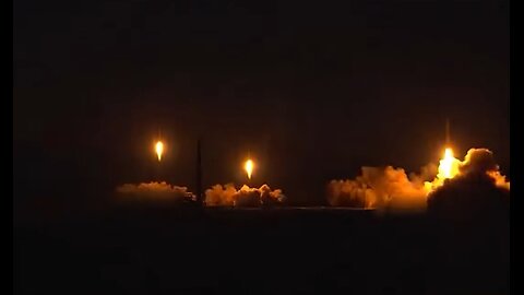 Footage of the moment a new batch of missiles was launched from Iran towards Israel.
