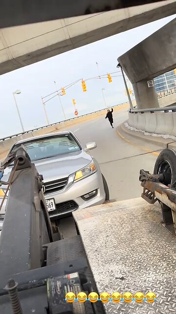 Result of wrong parking leaves everyone shocked #wrongparking #parkingfail #japd