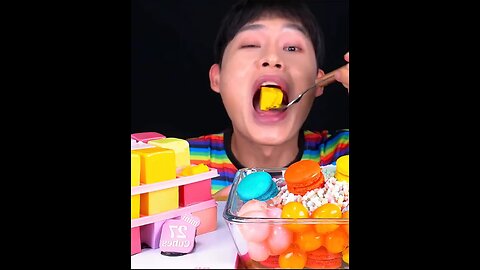 Colourful Dessert Mukbang