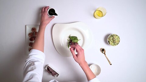How to make award-winning Grilled Sea Scallops with Avocado Corn Relish