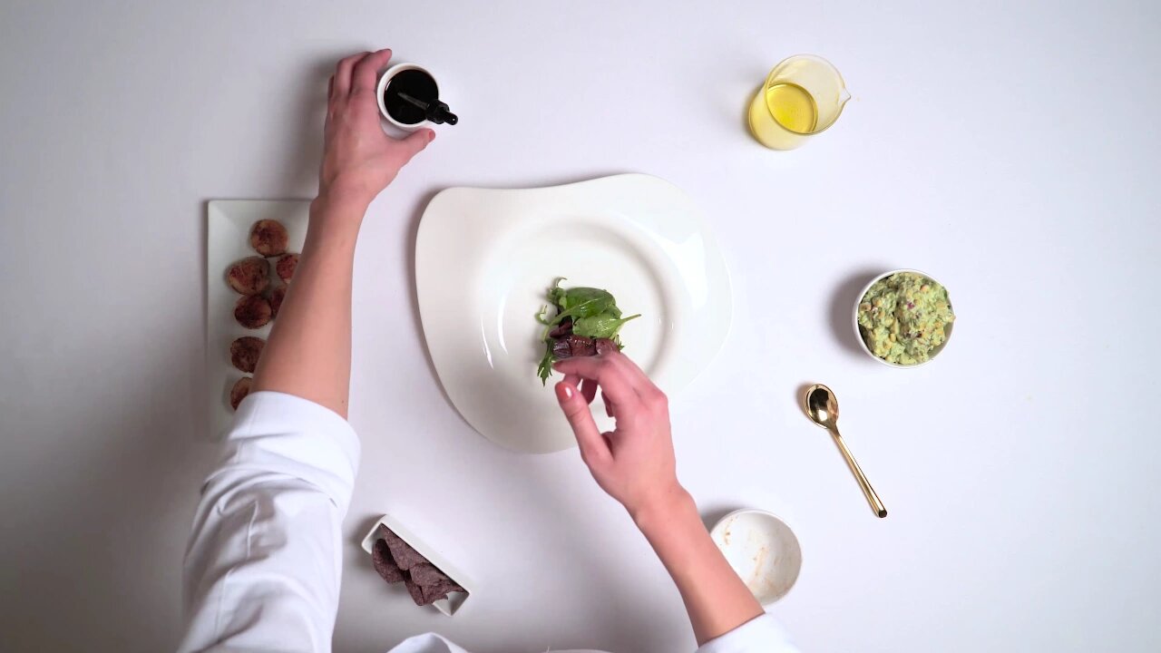 How to make award-winning Grilled Sea Scallops with Avocado Corn Relish