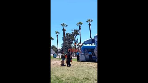 Kids Police Event. Niños Evento Policia. 7.26.202 Snapchat 2 Jumpers Saltadores