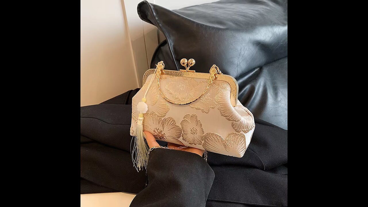 Chinese Style Embroidered Shoulder Bag