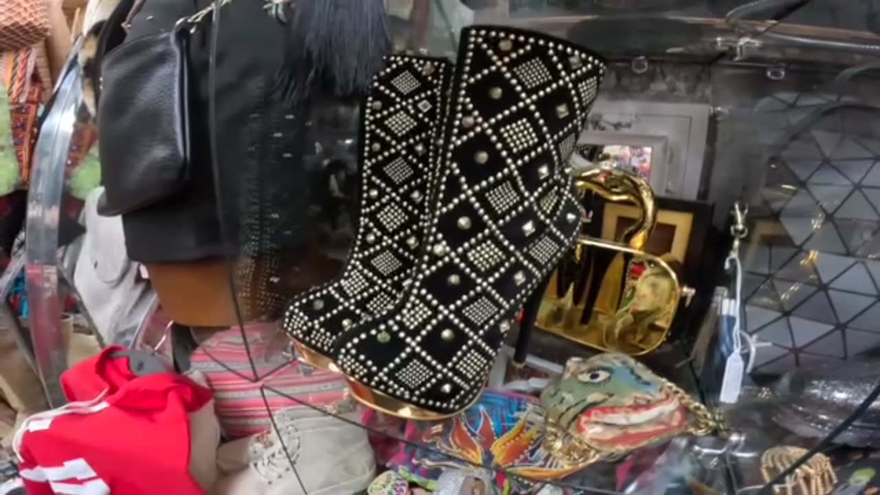 Oddballs Antiques & Collectibles