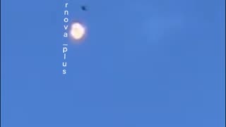 🇺🇦🚁 Ukrainian MI-8 destroys Russian drone at close range