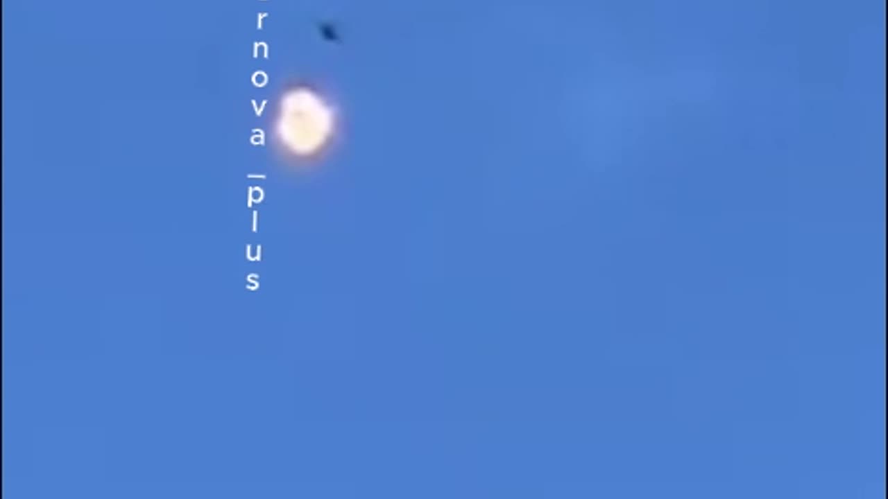 πΊπ¦π Ukrainian MI-8 destroys Russian drone at close range