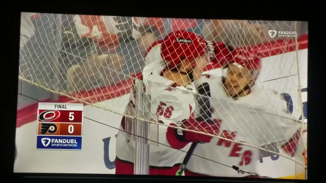 CAR vs PHI - Hurricanes Win 5-0